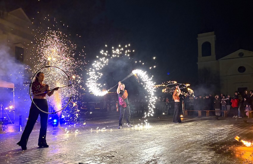 Ogniste widowisko w Czyżewie. Tak miasto witało Nowy Rok [foto]
