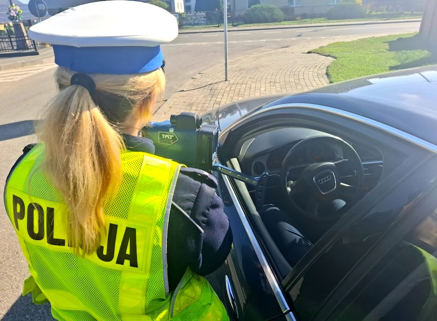 Pędził przez Klukowo ponad 100 km/h. 24-latek pożegnał się z prawem jazdy