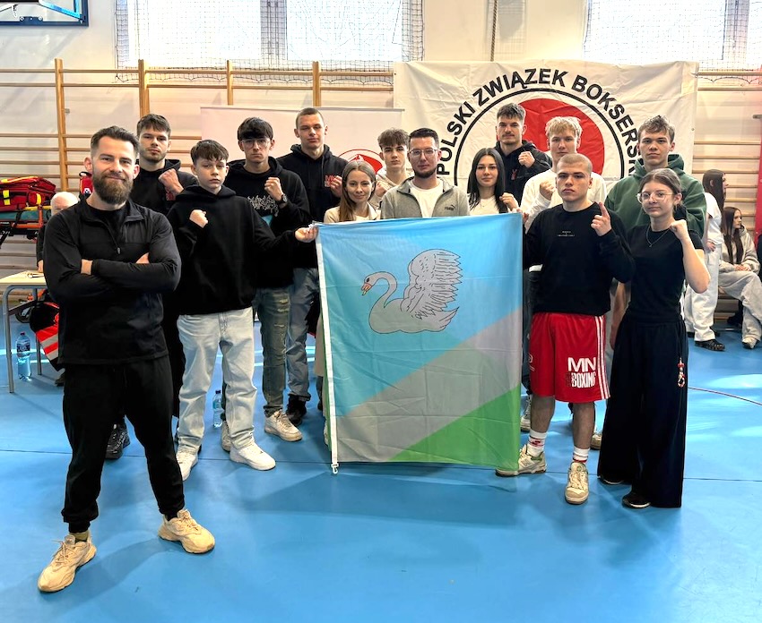 Deszcz medali dla MN Boxing. Trzy złota jadą do Wysokiego Mazowieckiego