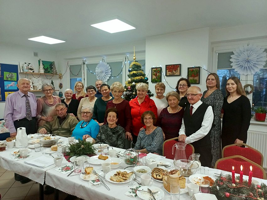 Trzecia wigilia w Klubie „Senior+” w Wyszonkach Kościelnych [foto]