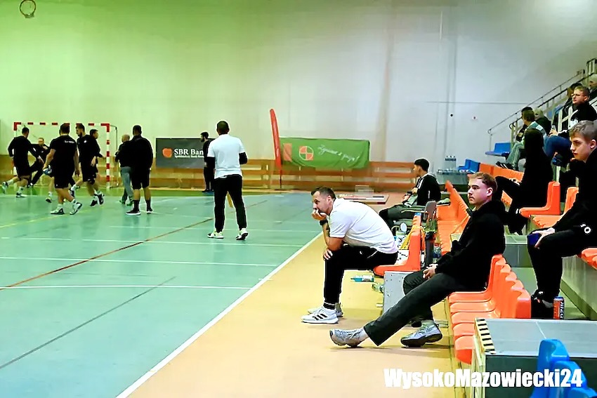 Zimny prysznic na wyjeździe. SBR Podlasie ulega KSSPR Końskie