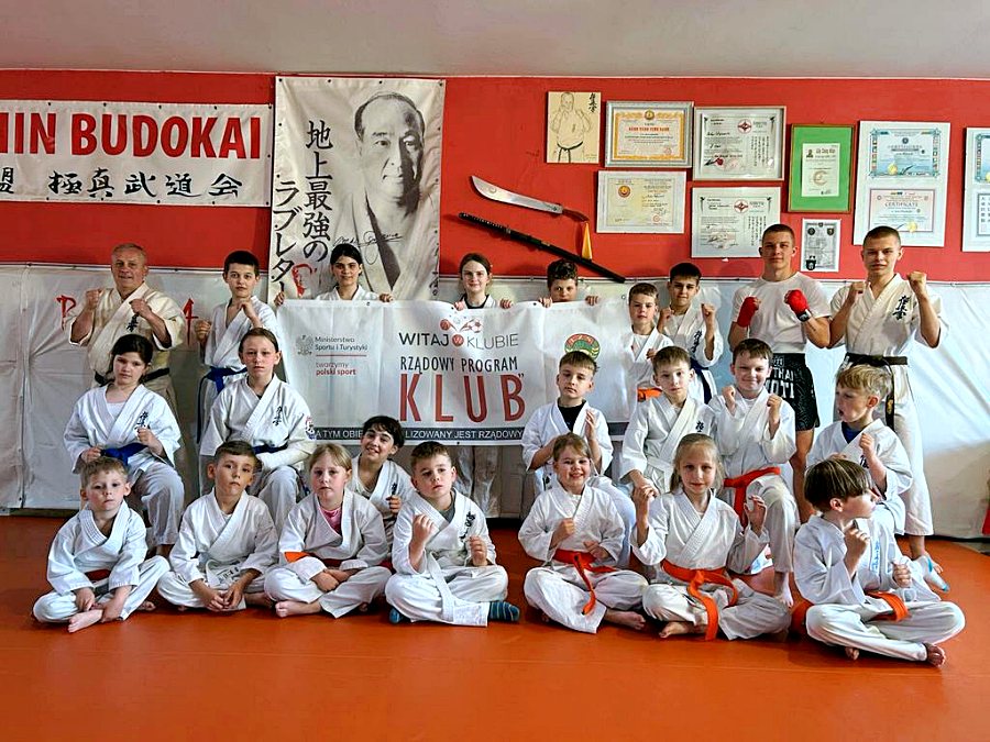 13 chłopców i 9 dziewcząt z gminy Ciechanowiec trenowało sztuki walki [foto]