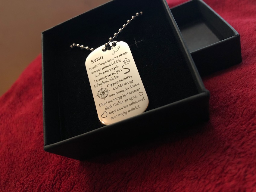 naszyjniki z grawerem