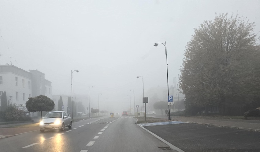 Trudne warunki na drogach powiatu wysokomazowieckiego! Będzie ślisko