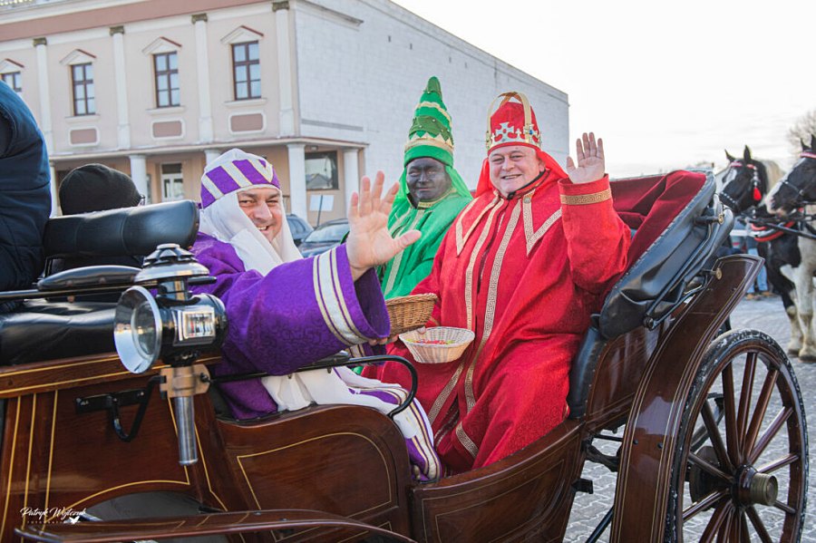 Czyżewski Orszak Trzech Króli: Barwny przemarsz ulicami miasta [wideo/foto]