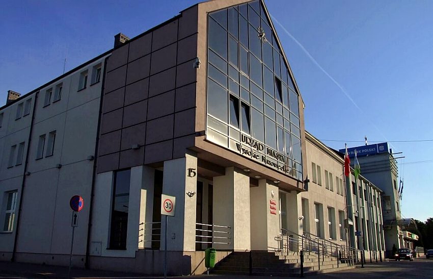 Wysokie Mazowieckie: 25 zł od mieszkańca - stawki opłat za gospodarowanie odpadami komunalnymi w 2024 r.