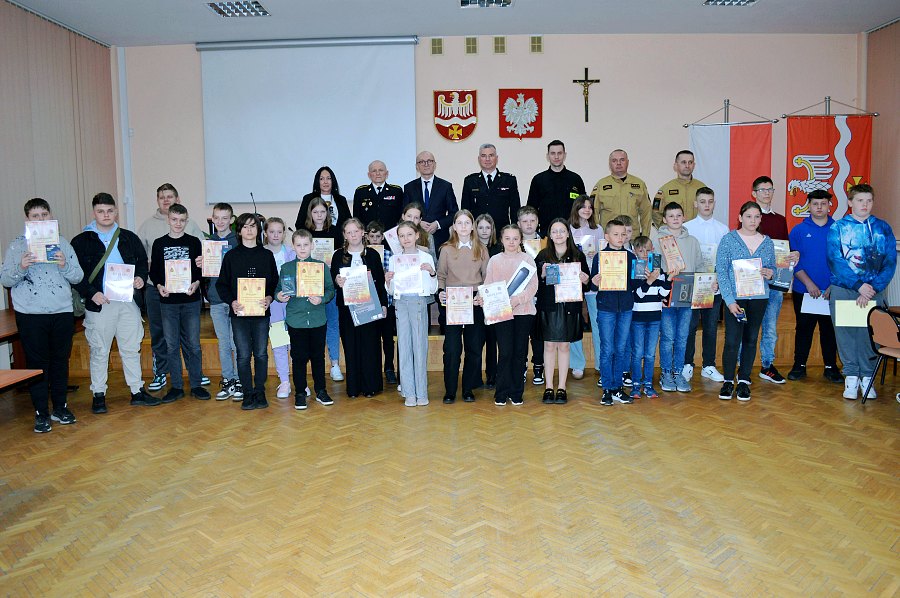 Młodzi mistrzowie wiedzy pożarniczej wyłonieni w Wysokiem Mazowieckiem [foto]