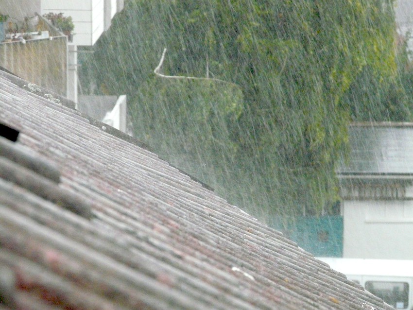 Nadciąga nawałnica: IMGW ostrzega przed nocnymi burzami w powiecie wysokomazowieckim