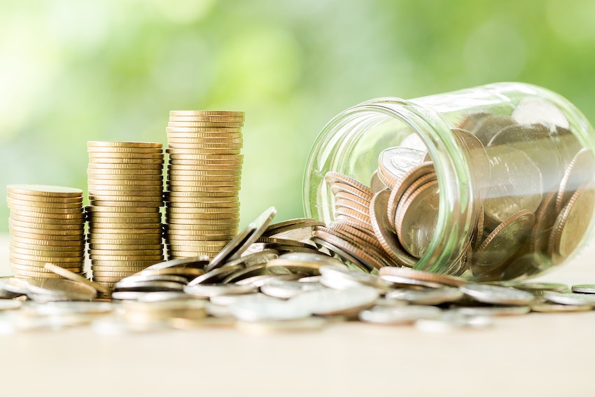 Kto otrzyma z  ZUS-u wypłatę emeryturę lub rentę wcześniej?