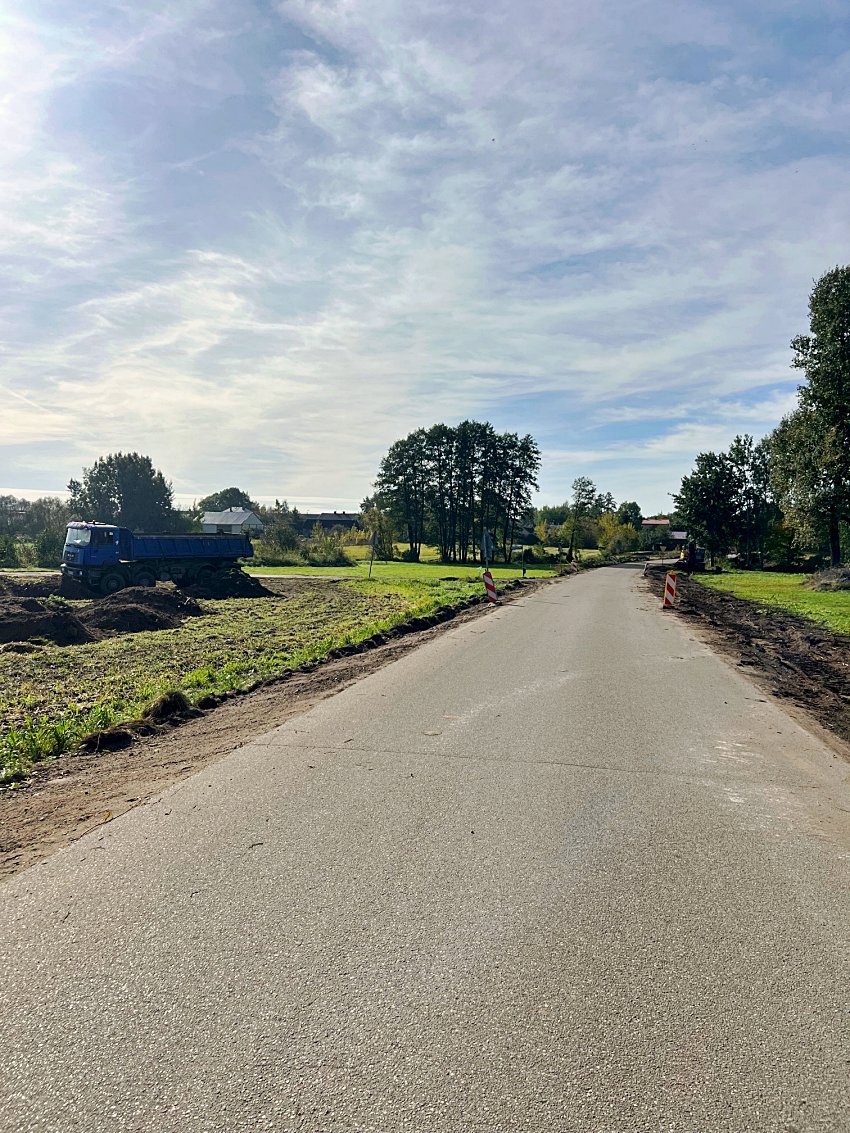 w14002 20231018 193940