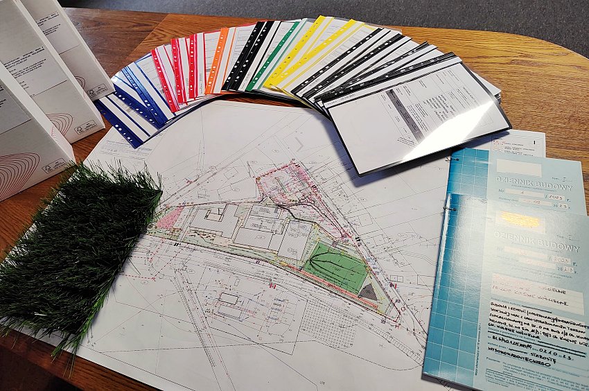 w14002 20231019 184055