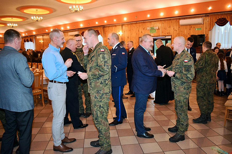 Wigilia Służb Mundurowych z muzycznym akcentem z Szepietowa [foto]
