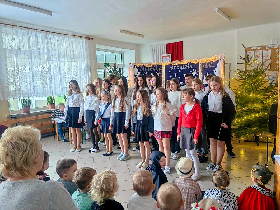Wysokie Mazowieckie: „Aniołkowe Granie” w Szkole Podstawowej w Jabłonce Kościelnej [foto]