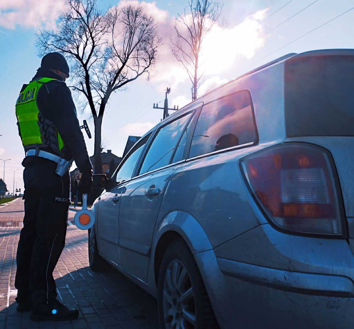 Szepietowo: Kierowca BMW ukarany - 14 pkt, 2 tys. zł mandatu i zatrzymane 