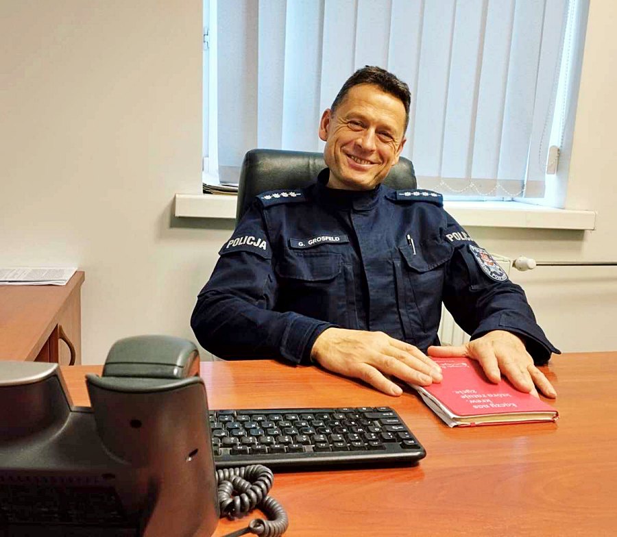 Wysokie Mazowieckie: Asp. szt. Grzegorz Grosfeld doceniony za pomoc innym