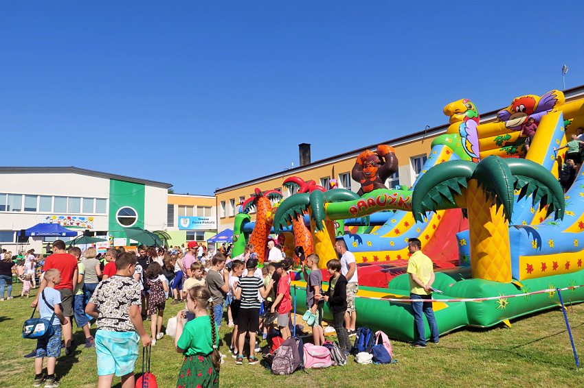 400 dzieci świętuje Dzień Dziecka w Jabłoni Kościelnej: Zobacz, jak wyglądało to wydarzenie [foto]