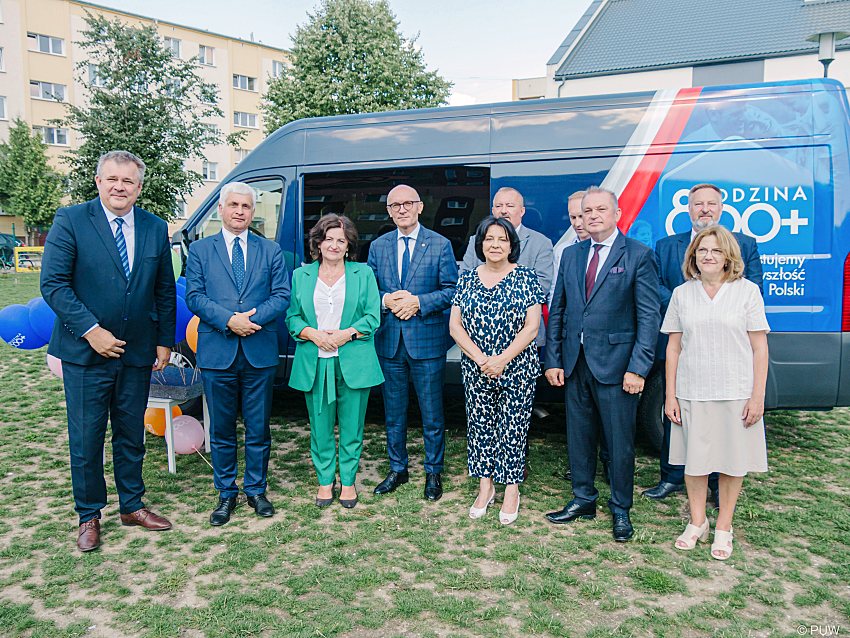 w24001 20230811 132737