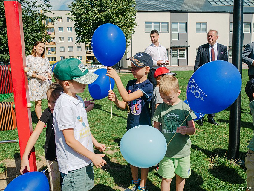 w24003 20230811 132749