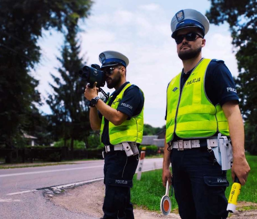 Wysokie Mazowieckie: 36-latka ukarana mandatem 1500 zł za jazdę 102 km/h w terenie zabudowanym