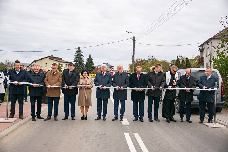Uroczyste otwarcie rozbudowanych dróg powiatowych Czyżew - Andrzejewo oraz Dąbrowa Wielka - Dąbrowa Łazy [foto]