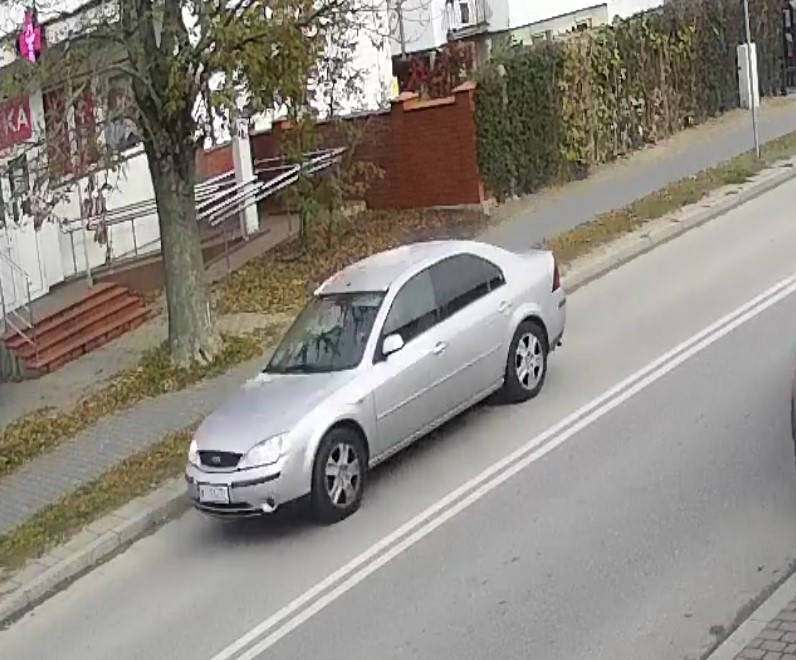 Wysokie Mazowieckie. Kradzież portfela na ul. Szpitalnej. Policja poszukuje świadków