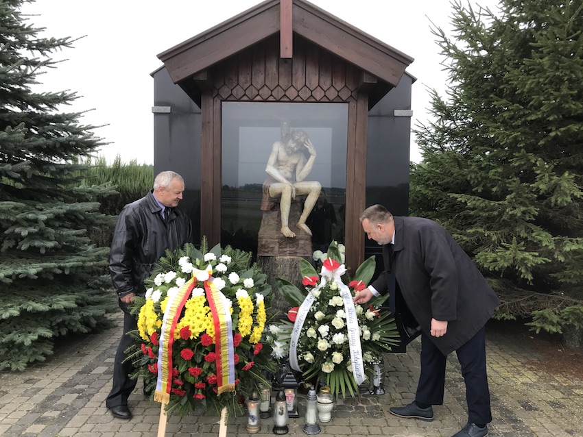 Zginęło 13 osób. Rocznica tragicznego wypadku [foto]