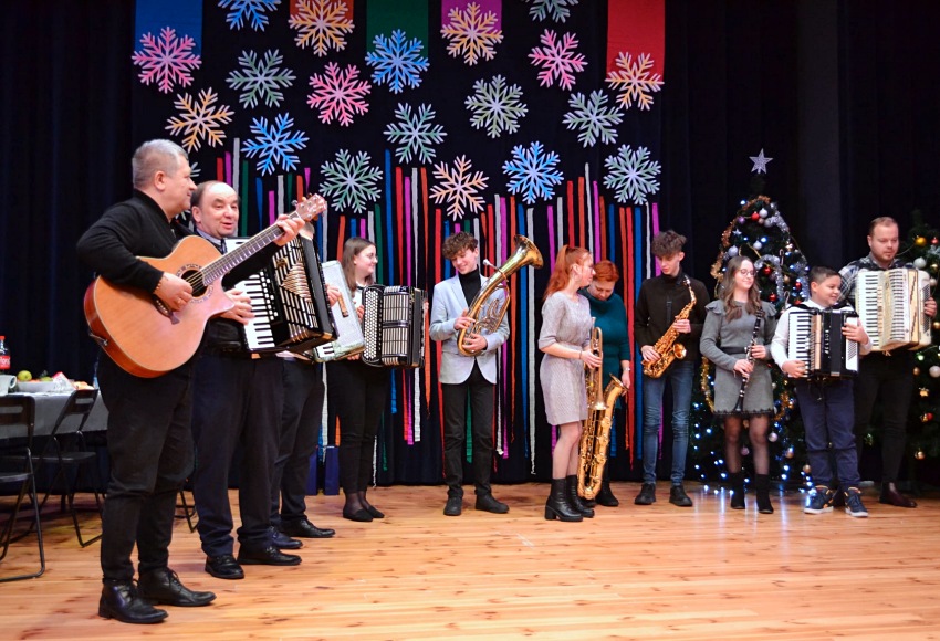 XIII Powiatowa Biesiada Rodzin Muzykujących w w Szepietowie [foto]