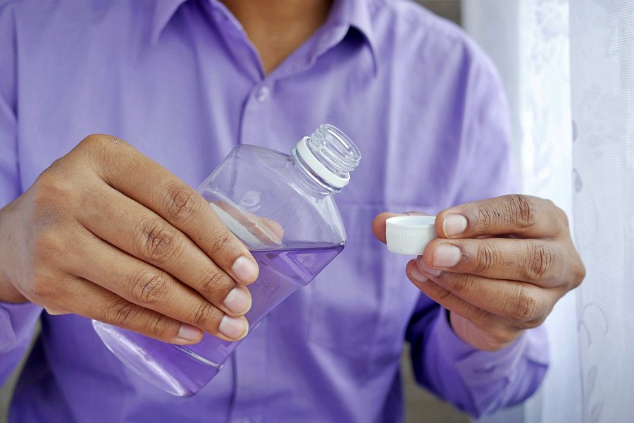 Nieświeży oddech jest Twoją największą zmorą? Sprawdź jak go zlikwidować 