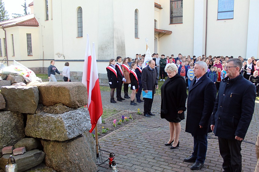 Nowe Piekuty. Modlitwa za ofiary Zbrodni Katyńskiej i katastrofy smoleńskiej oraz deportowanych na Sybir [foto]