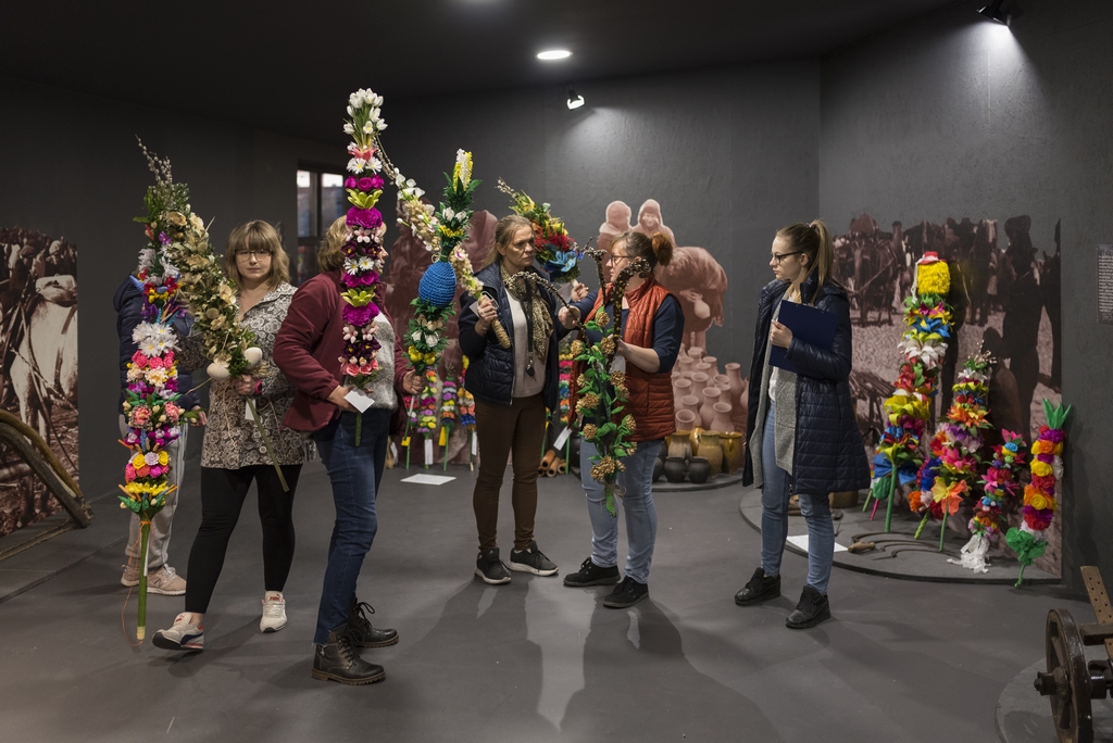 Ciechanowiec. 300 palm wpłynęło XXIV Konkurs na Wykonanie Palmy Wielkanocnej