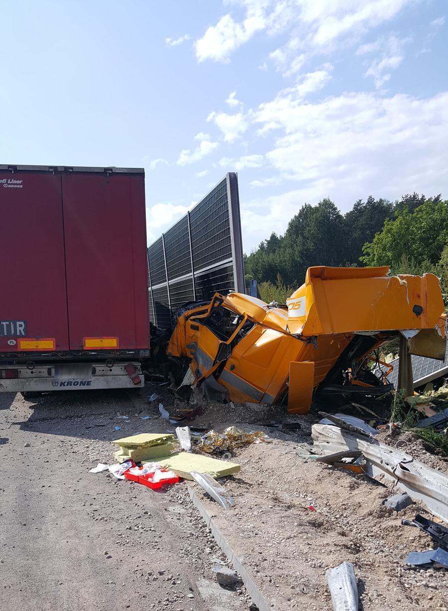 37875437 1652487261515460 1405852712783839232 n