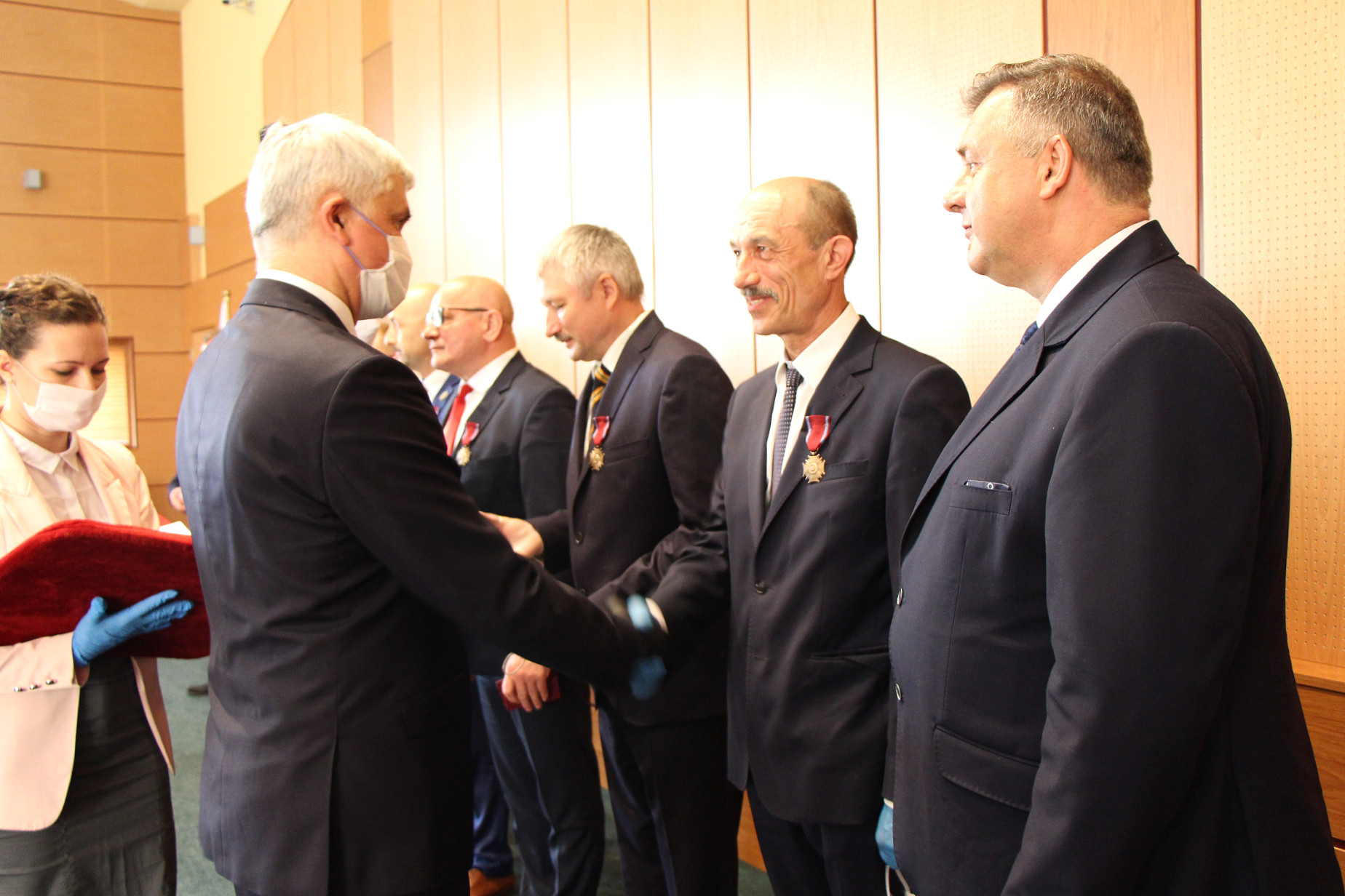 50f1dfaf 4cd5 446d af81 27fda3871b80