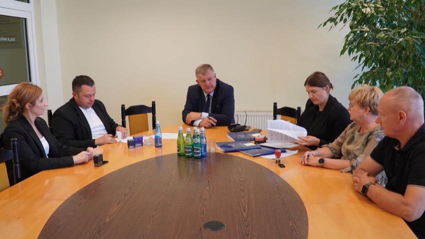 Wysokie Mazowieckie: podpisanie umów na budowę tężni w Parku Miejskim