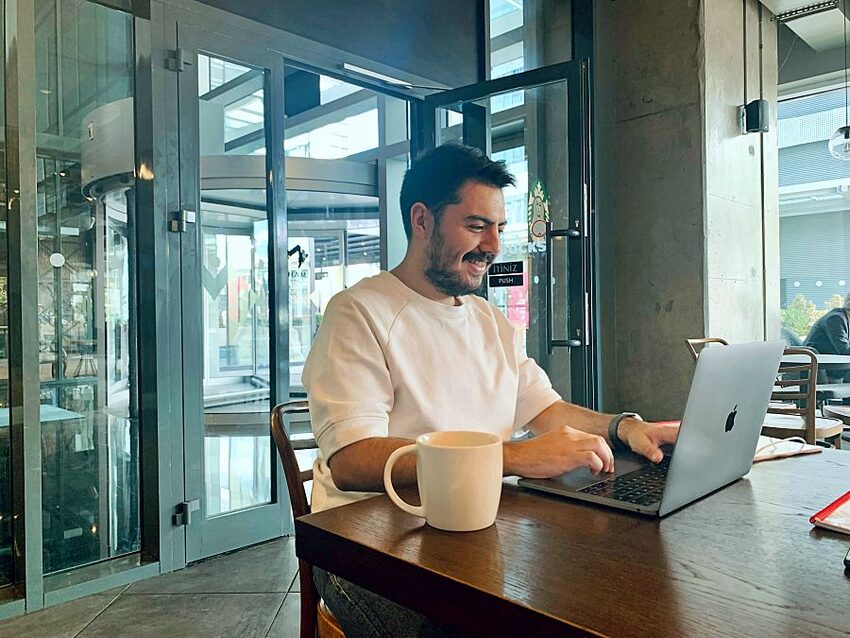 Miejsca idealne na workation – praca zdalna w podróży