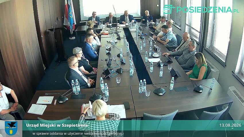 Szepietowo: sala obrad Rady Miejskiej podczas XXV sesji