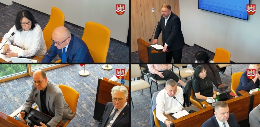 XXII sesja Rady Powiatu Wysokomazowieckiego, 21 września 2026: radni i starosta podczas obrad, kadry z transmisji