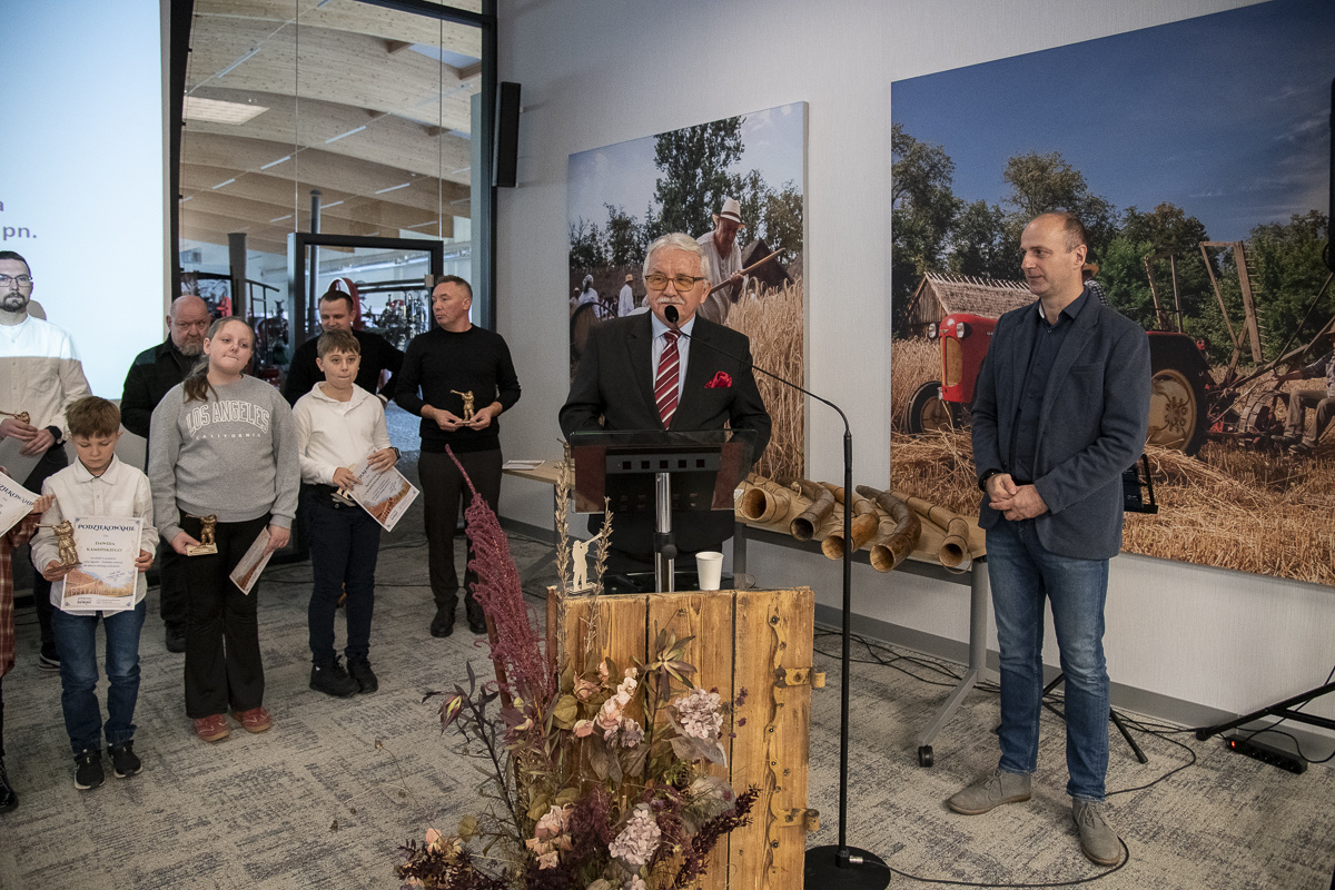 w24-20261028173353-012