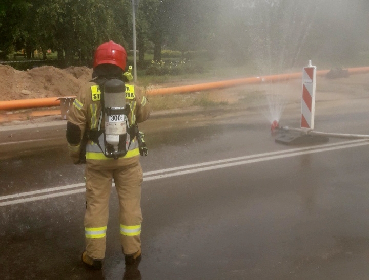 Wysokie Mazowieckie: Uszkodzony gazociąg w Wysokiem Mazowieckiem! Ewakuacja pracowników Urzędu Skarbowego