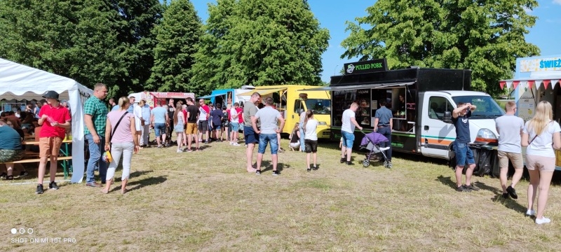 Ciechanowiec: Trzydniowy Festiwal Food Trucków w Ciechanowcu [wideo/foto]