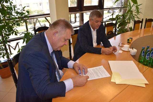 Wysokie Mazowieckie: Umowa na II etap obwodnicy Wysokiego Mazowieckiego podpisana [foto]