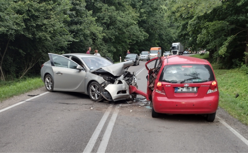Wypadek na trasie Wysokie Mazowieckie – Szepietowo. 5 osób trafiło do szpitala [foto]